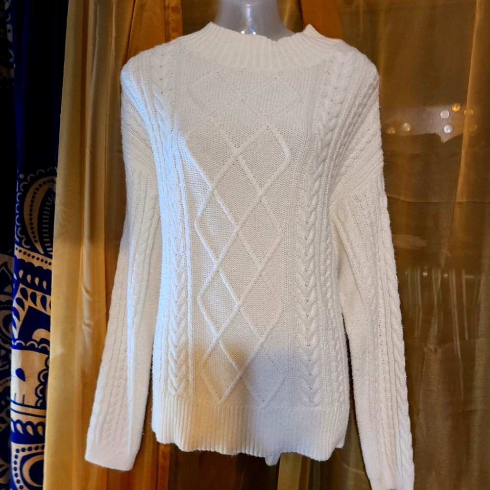 Old Navy mock neck sweater